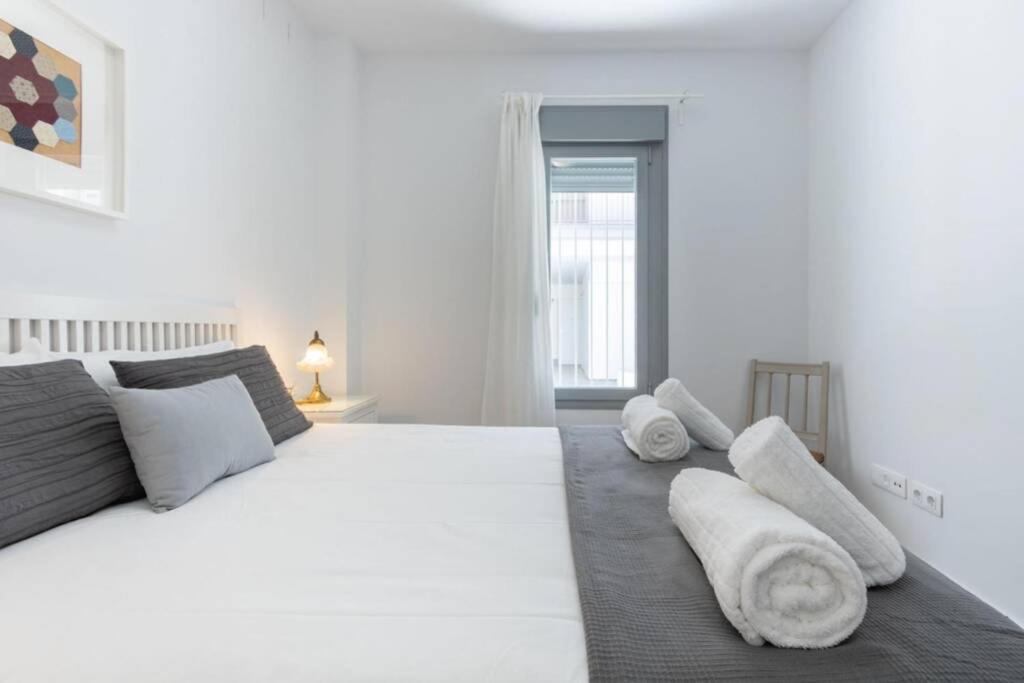Ferienwohnung Triana Pages Oasis By Valcambre Sevilla Exterior foto